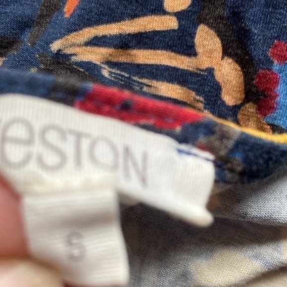 Weston size small long sleeved butterfly top great condition - Picture 5 of 6